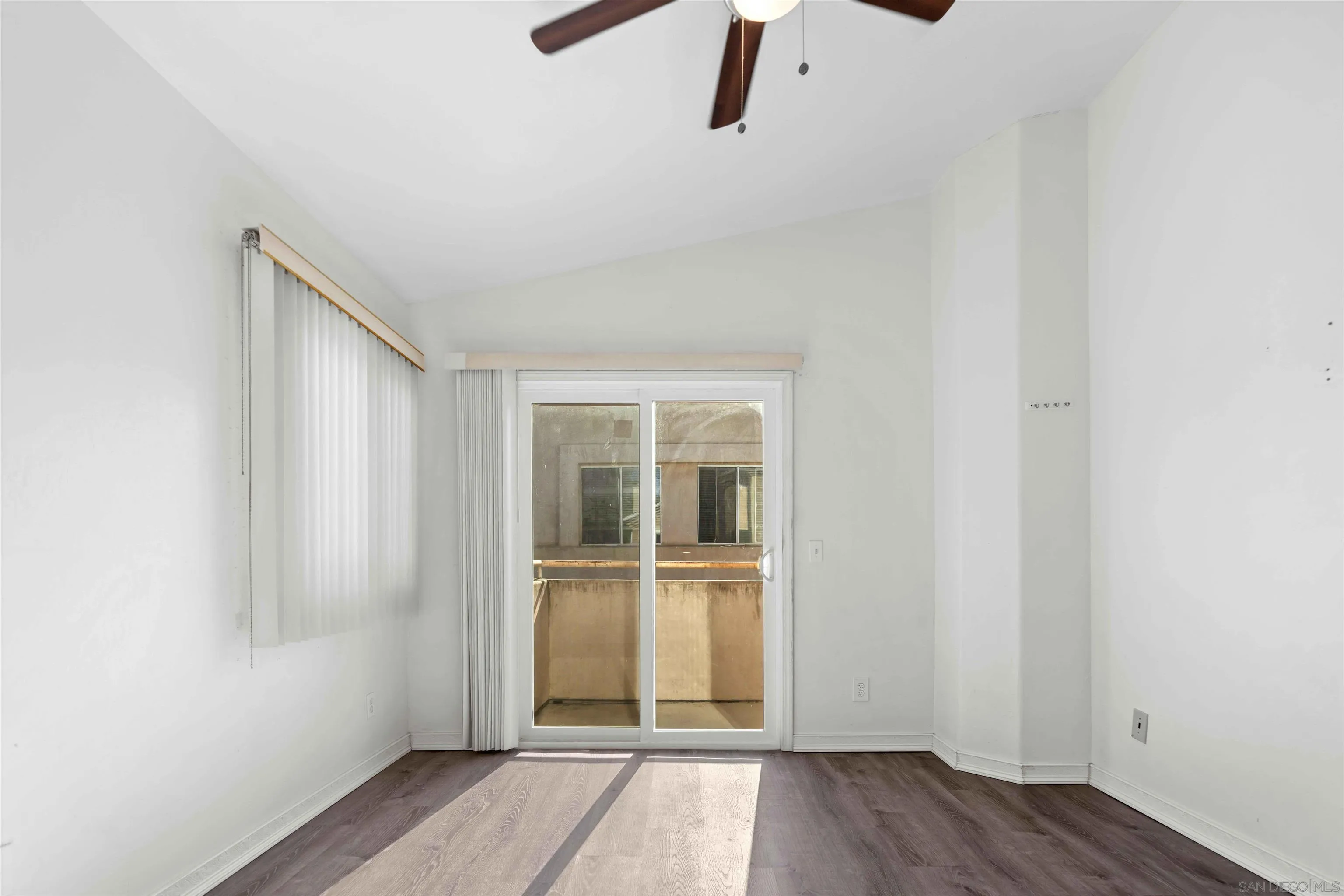 12069 Lemon Crest Dr