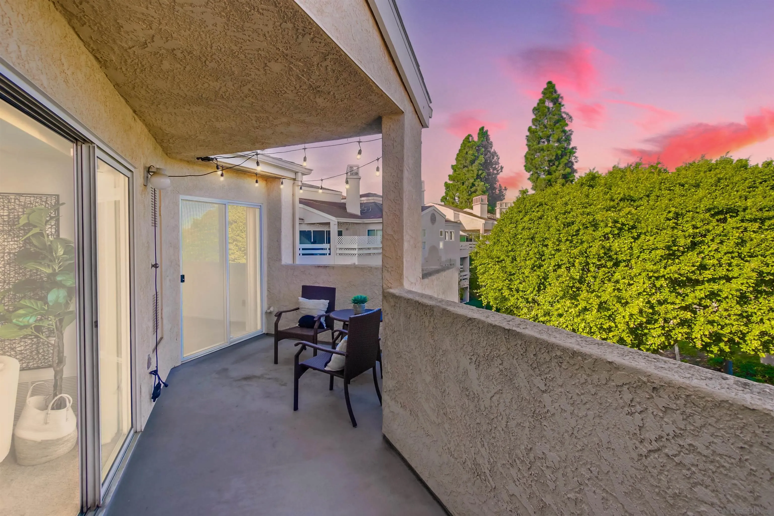 7044 Camino Degrazia # 227