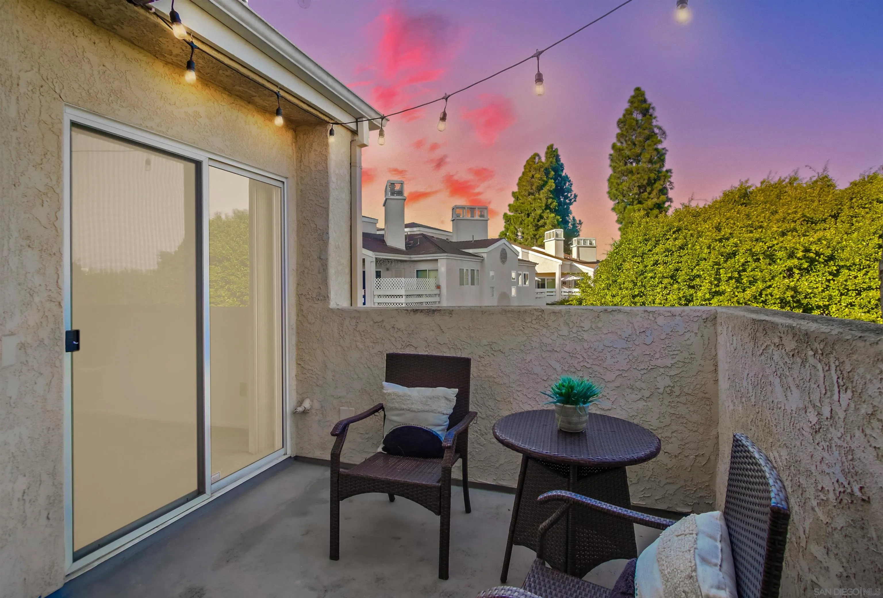 7044 Camino Degrazia # 227