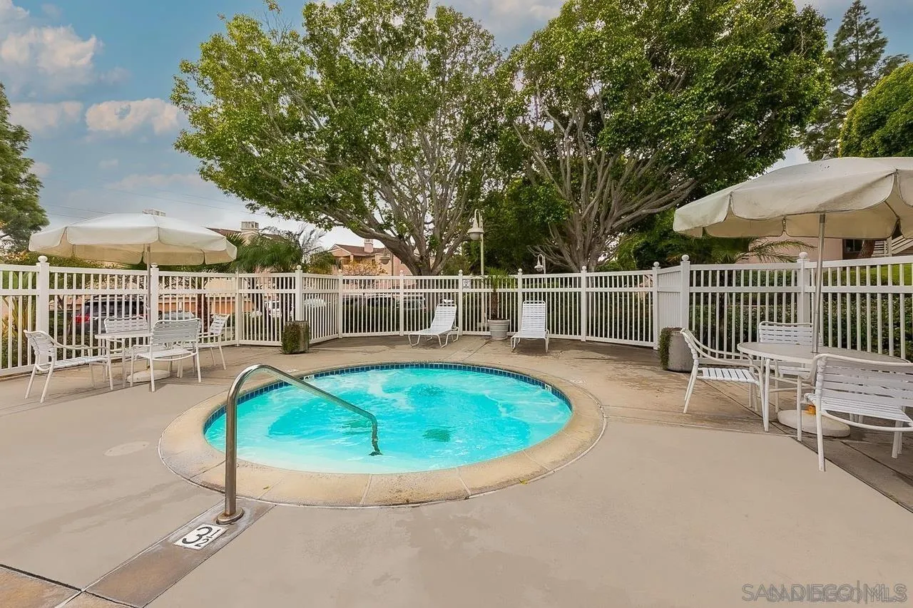 7044 Camino Degrazia # 227