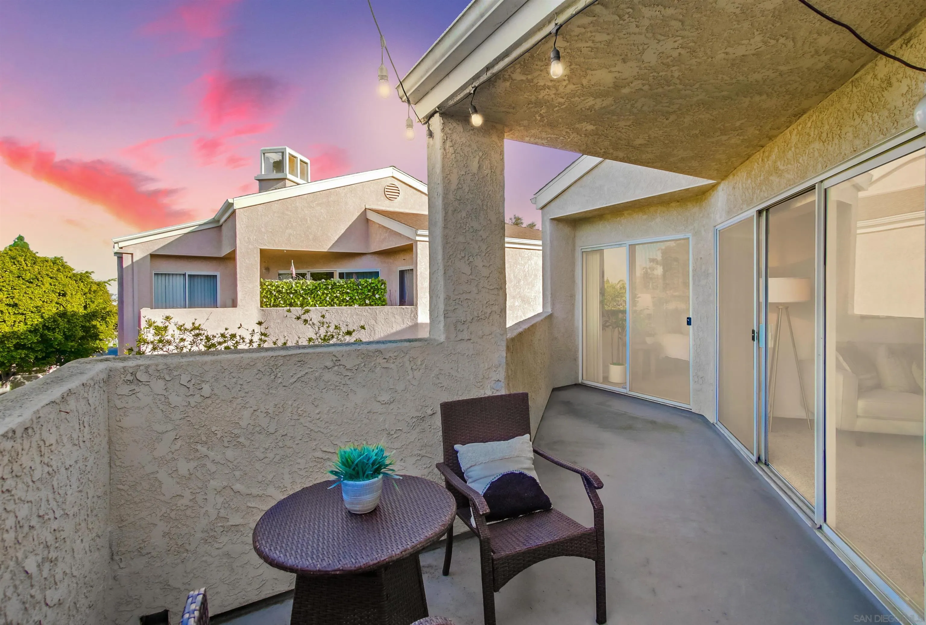 7044 Camino Degrazia # 227