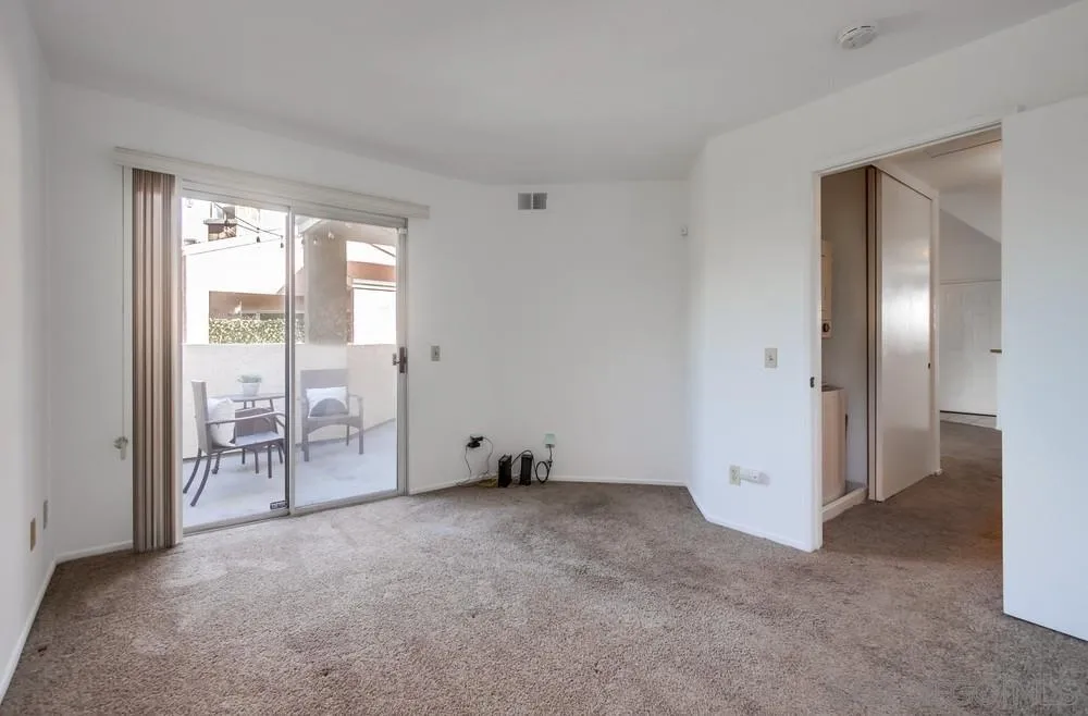 7044 Camino Degrazia # 227