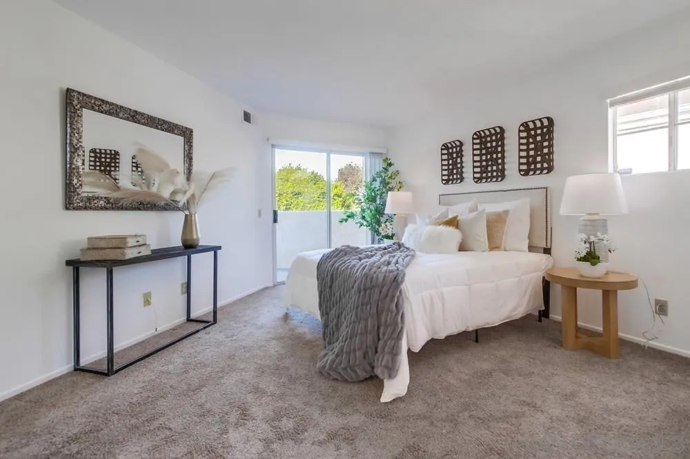 7044 Camino Degrazia # 227