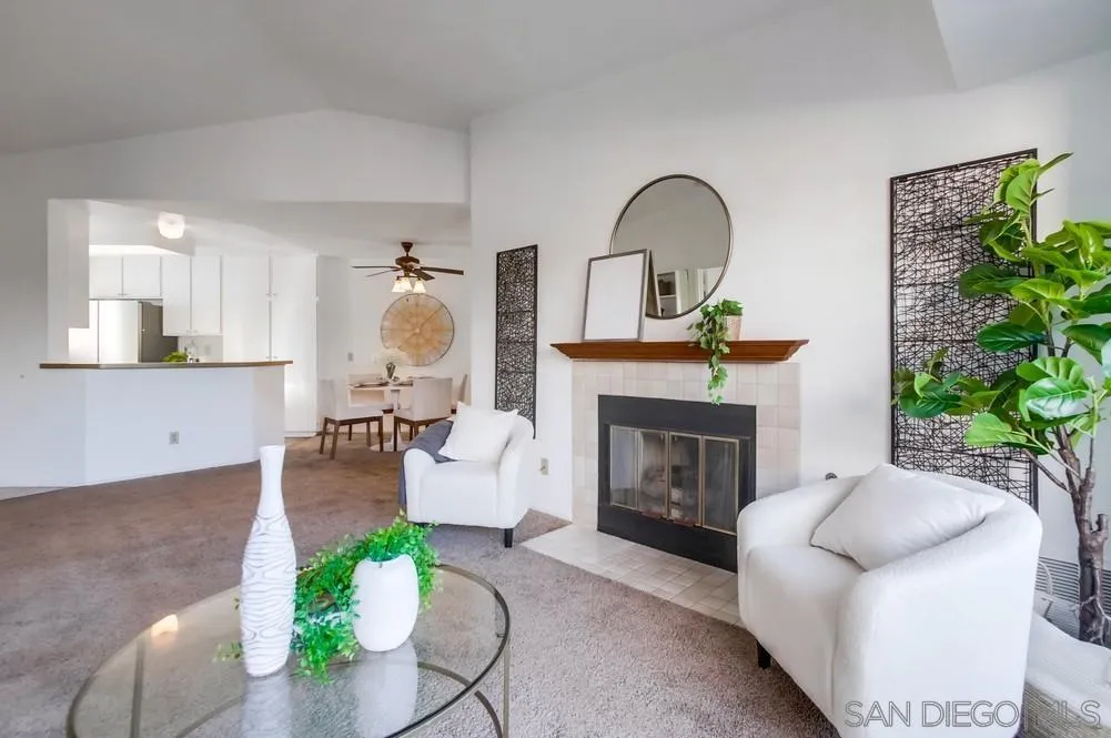 7044 Camino Degrazia # 227