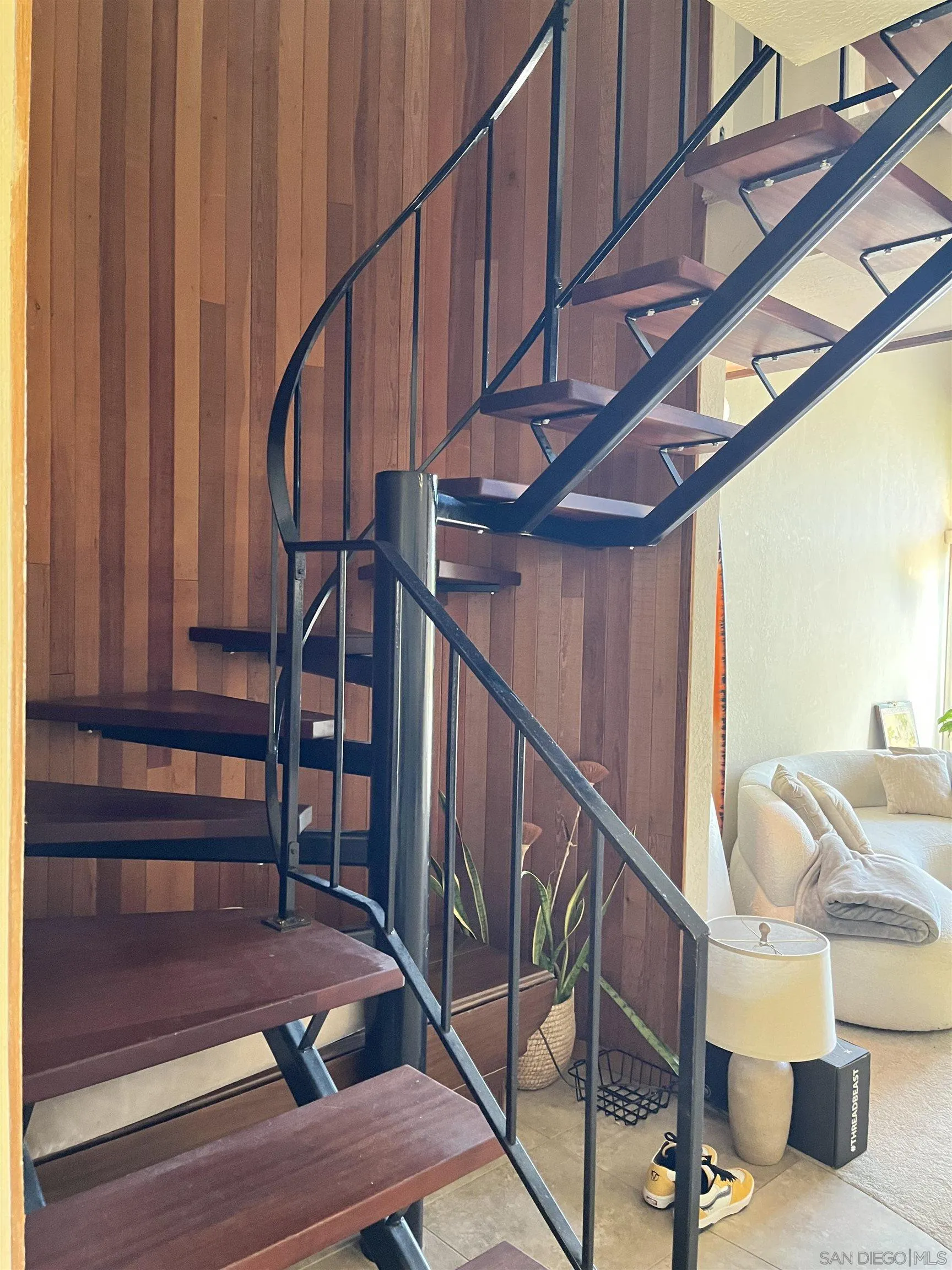 1911 Estrella De Mar Ct.