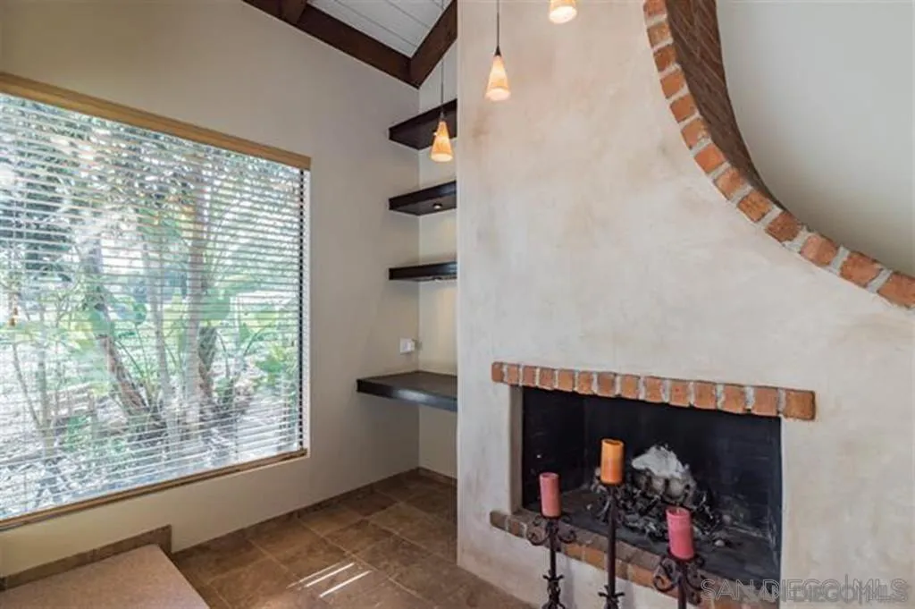 1911 Estrella De Mar Ct.