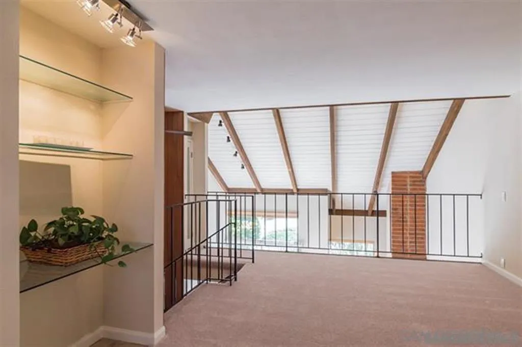 1911 Estrella De Mar Ct.