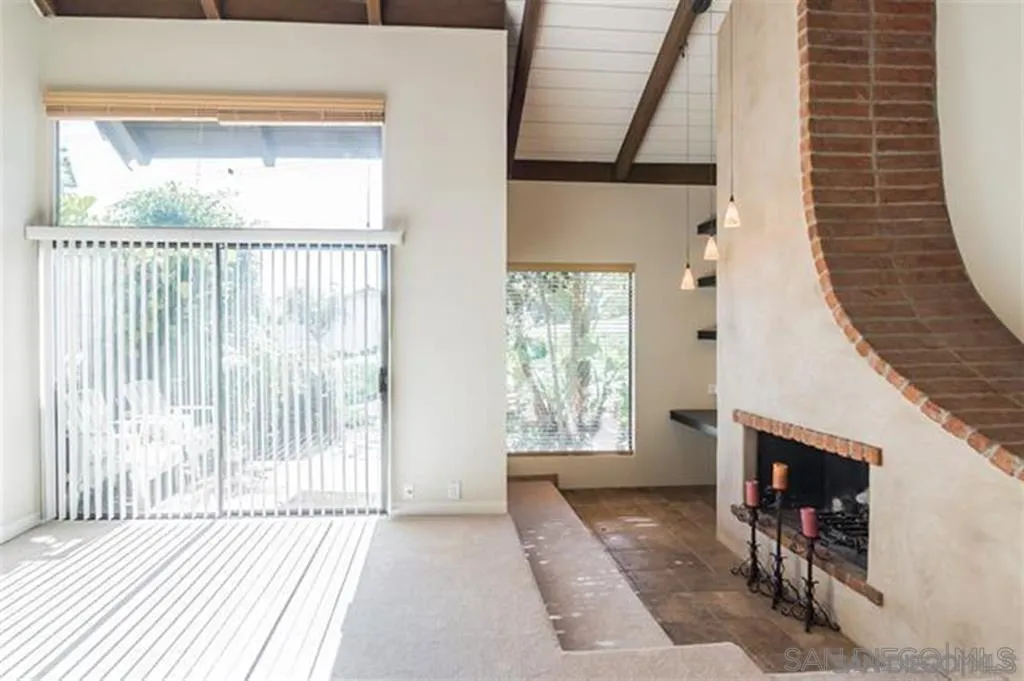 1911 Estrella De Mar Ct.