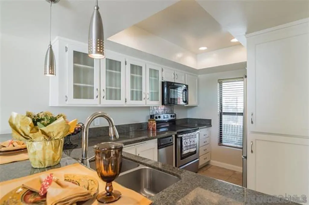 1911 Estrella De Mar Ct.