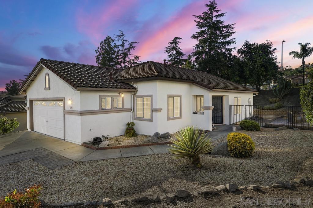 2320 Hyacinth Road