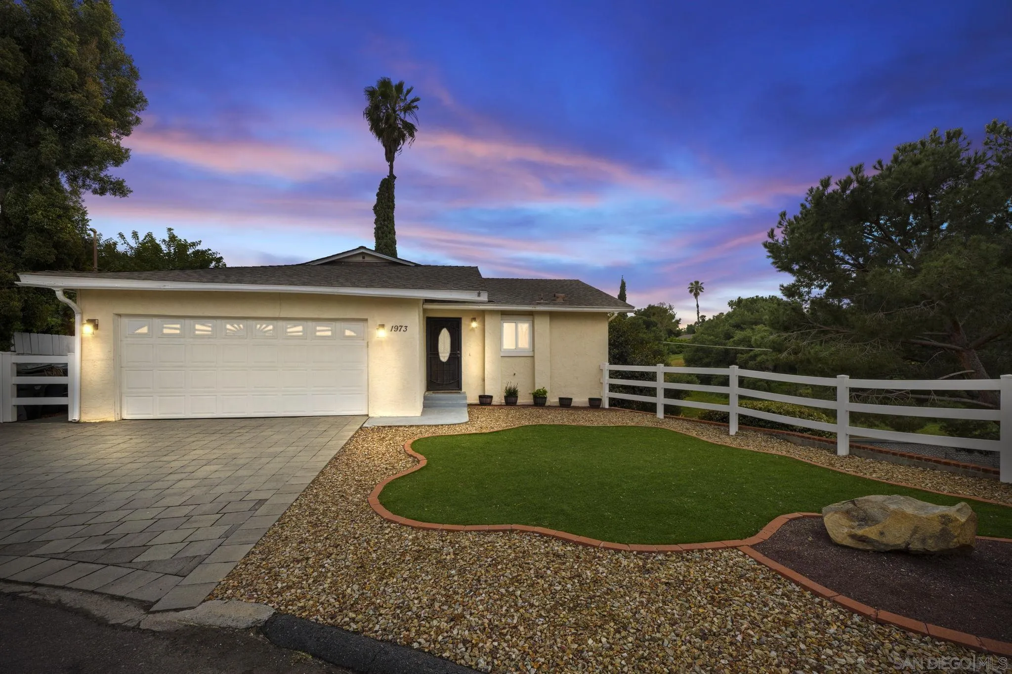1973 Kinross Ct