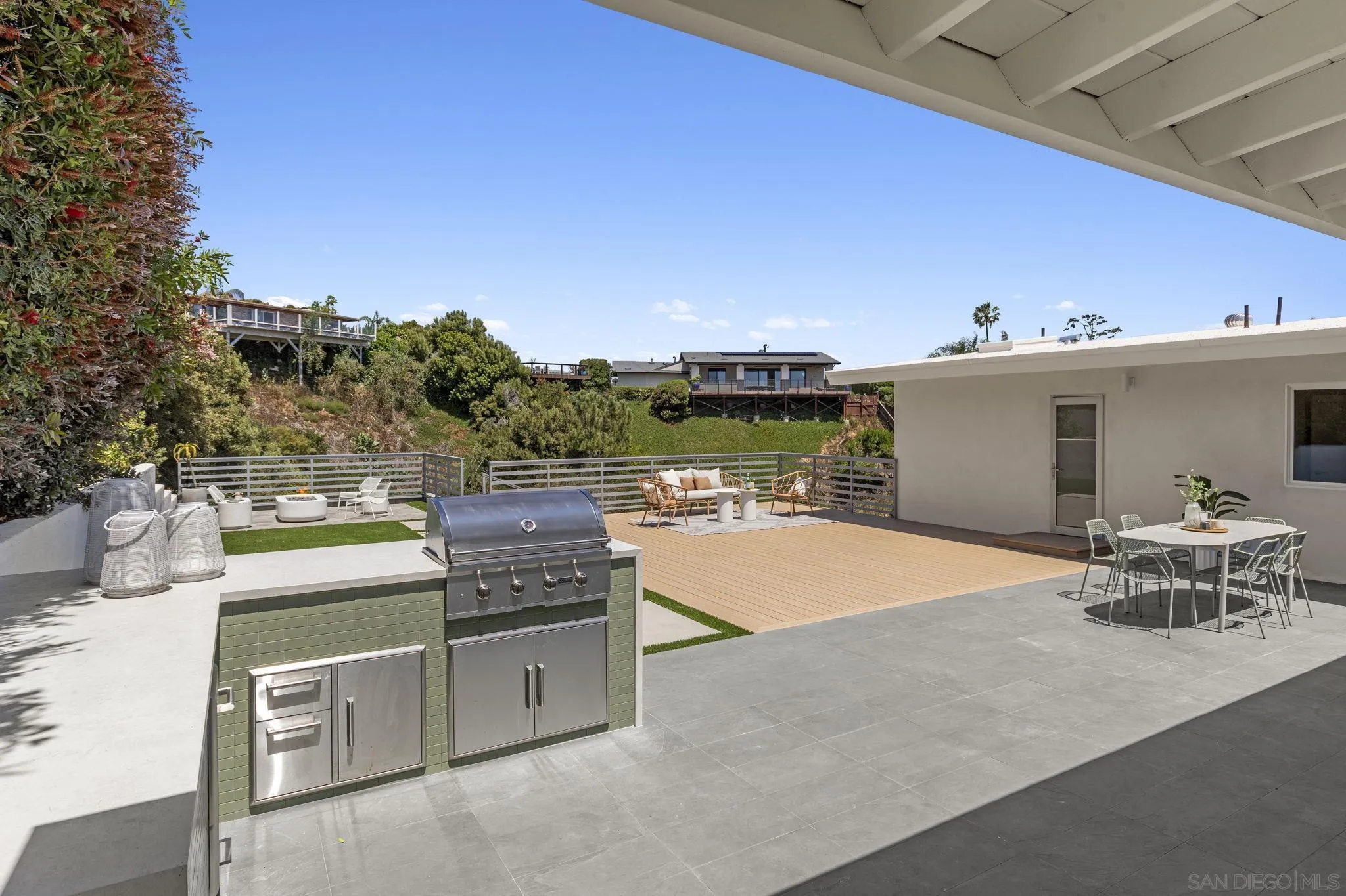 5851 Box Canyon