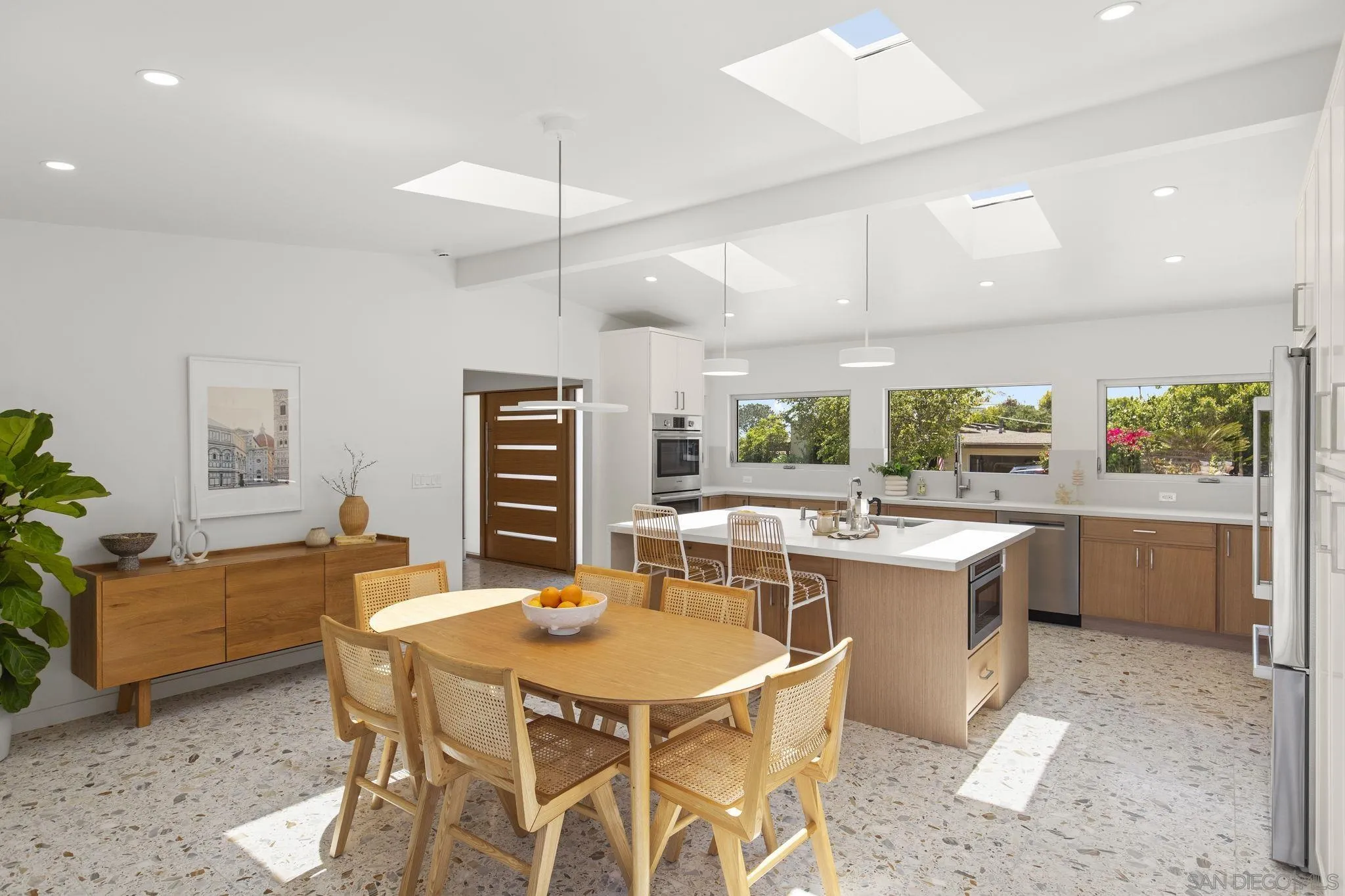 5851 Box Canyon