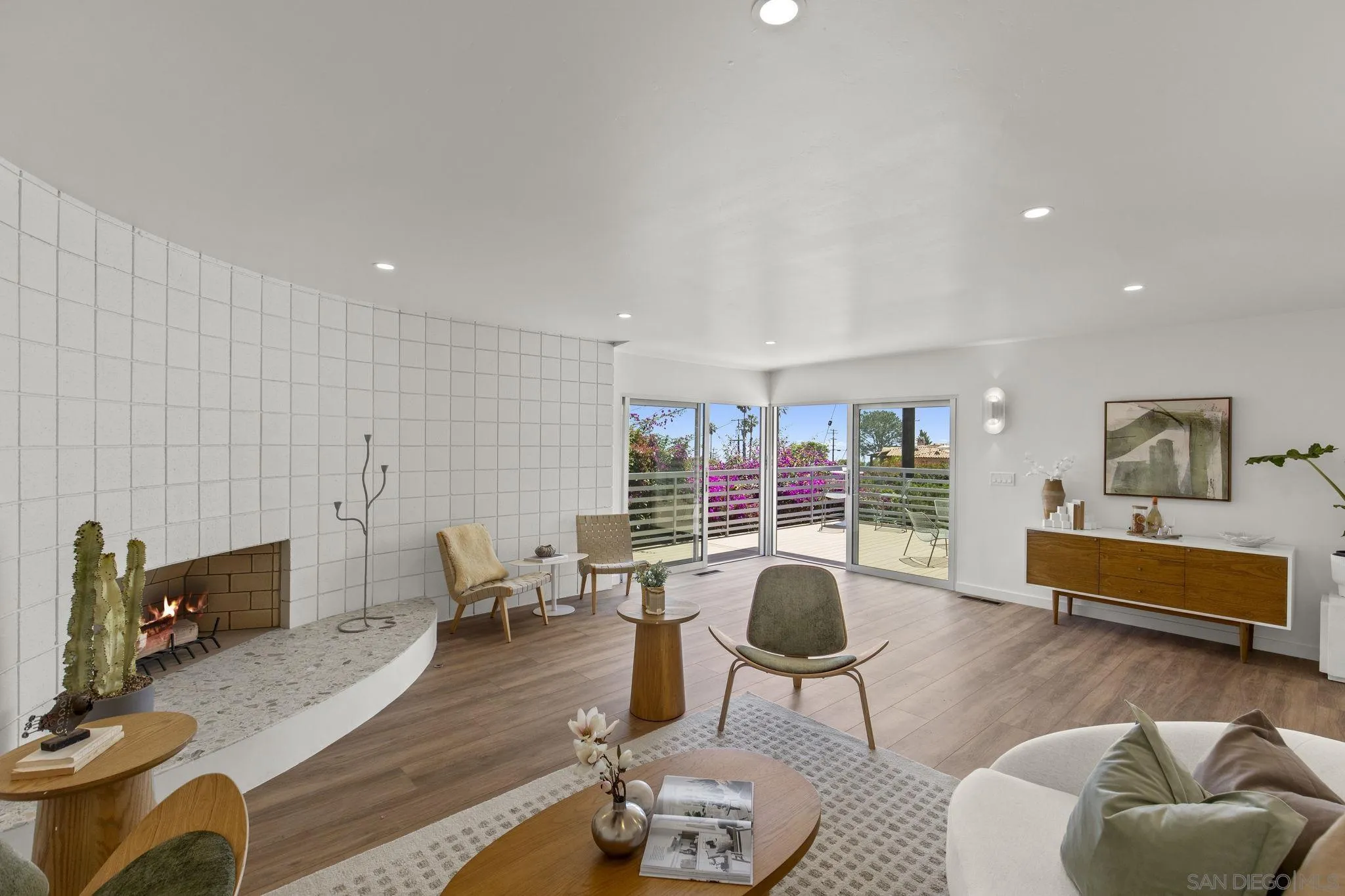 5851 Box Canyon
