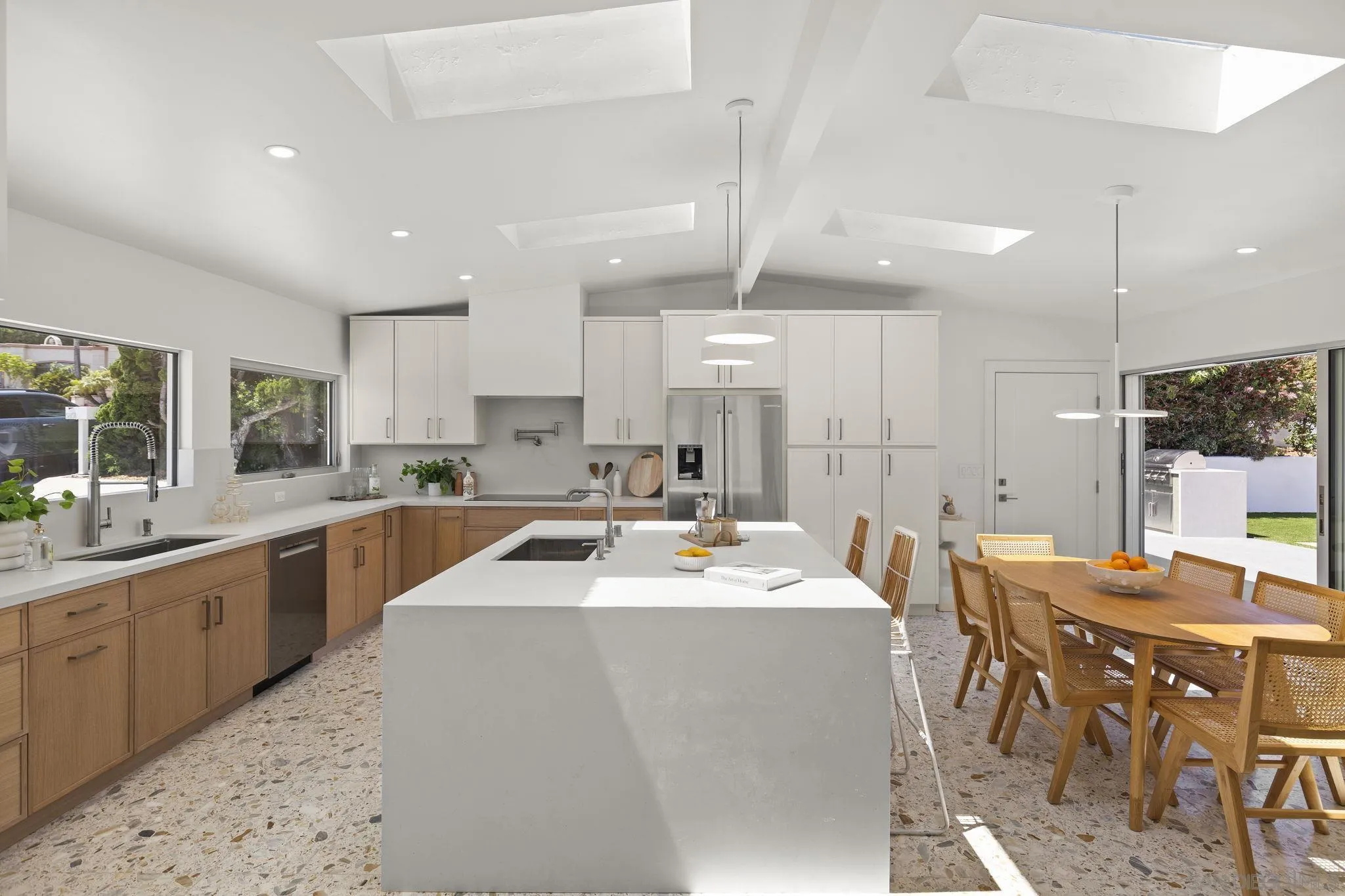 5851 Box Canyon