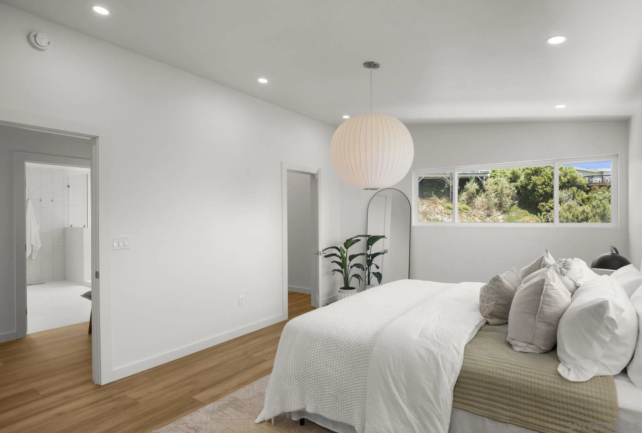 5851 Box Canyon