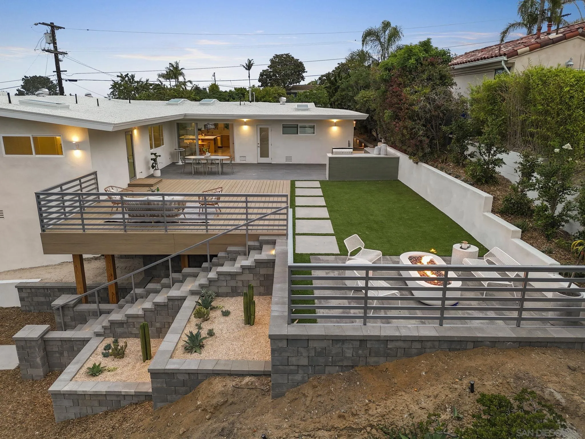5851 Box Canyon