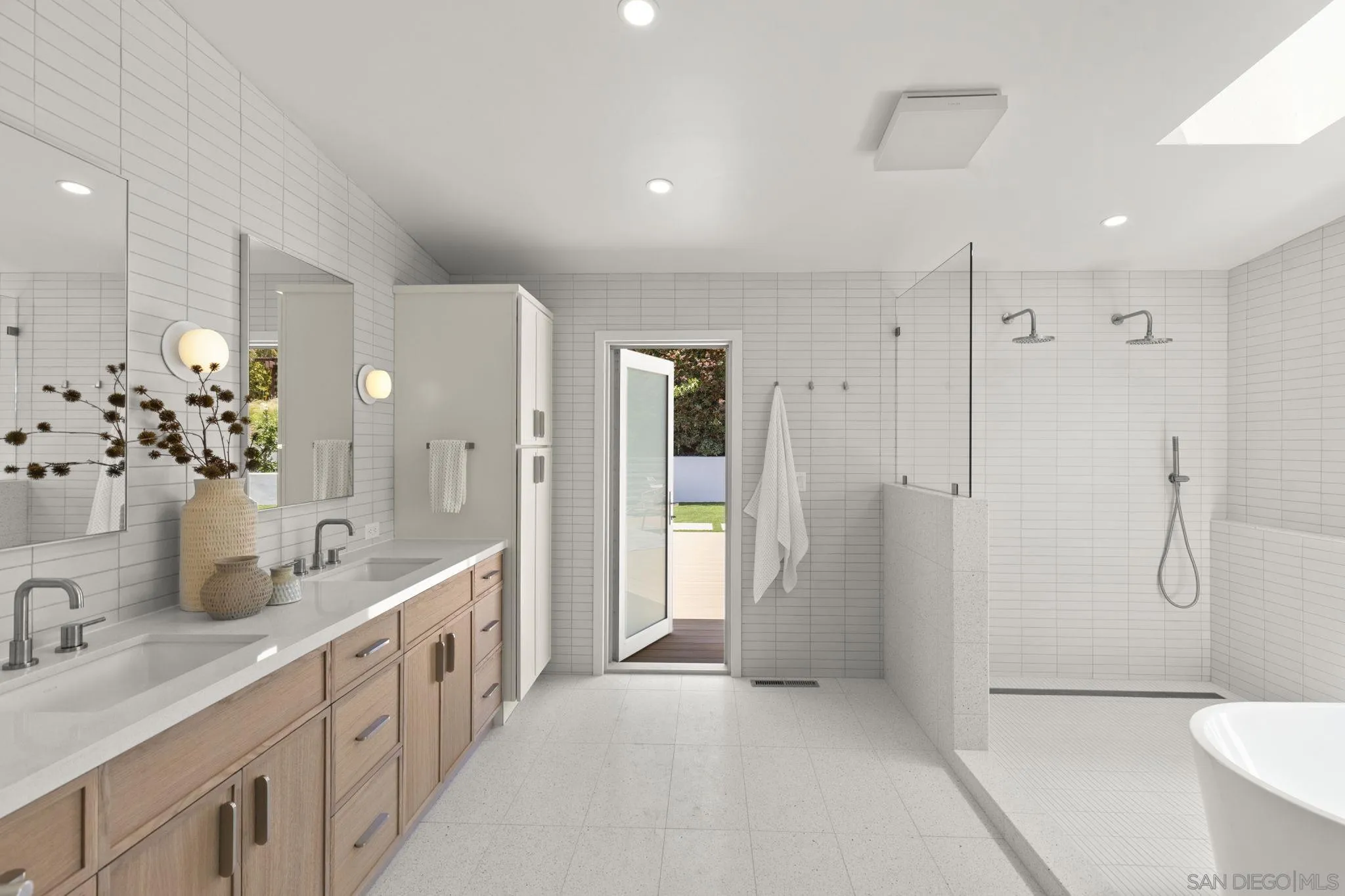 5851 Box Canyon