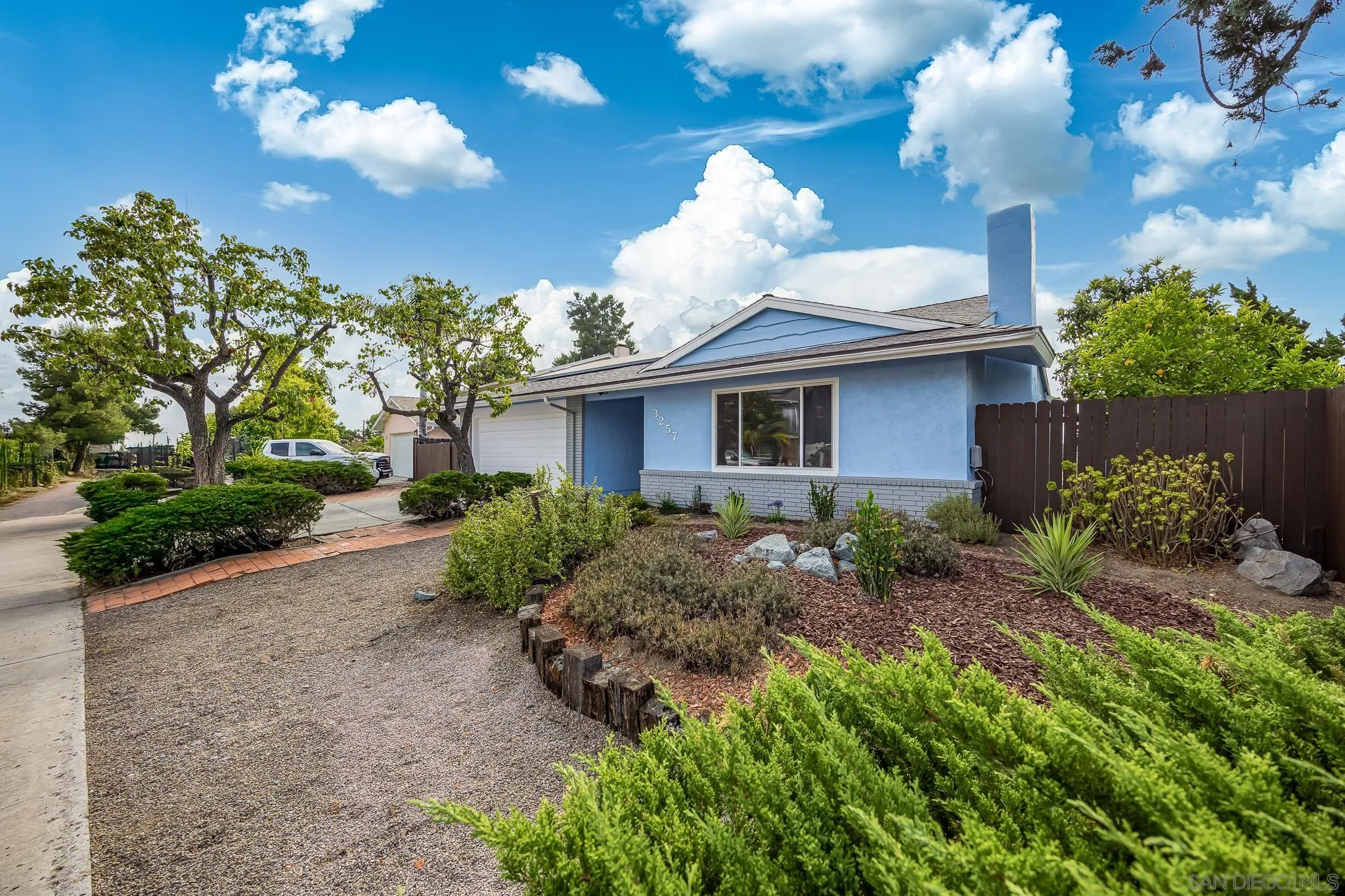 3257 Cristobal Way