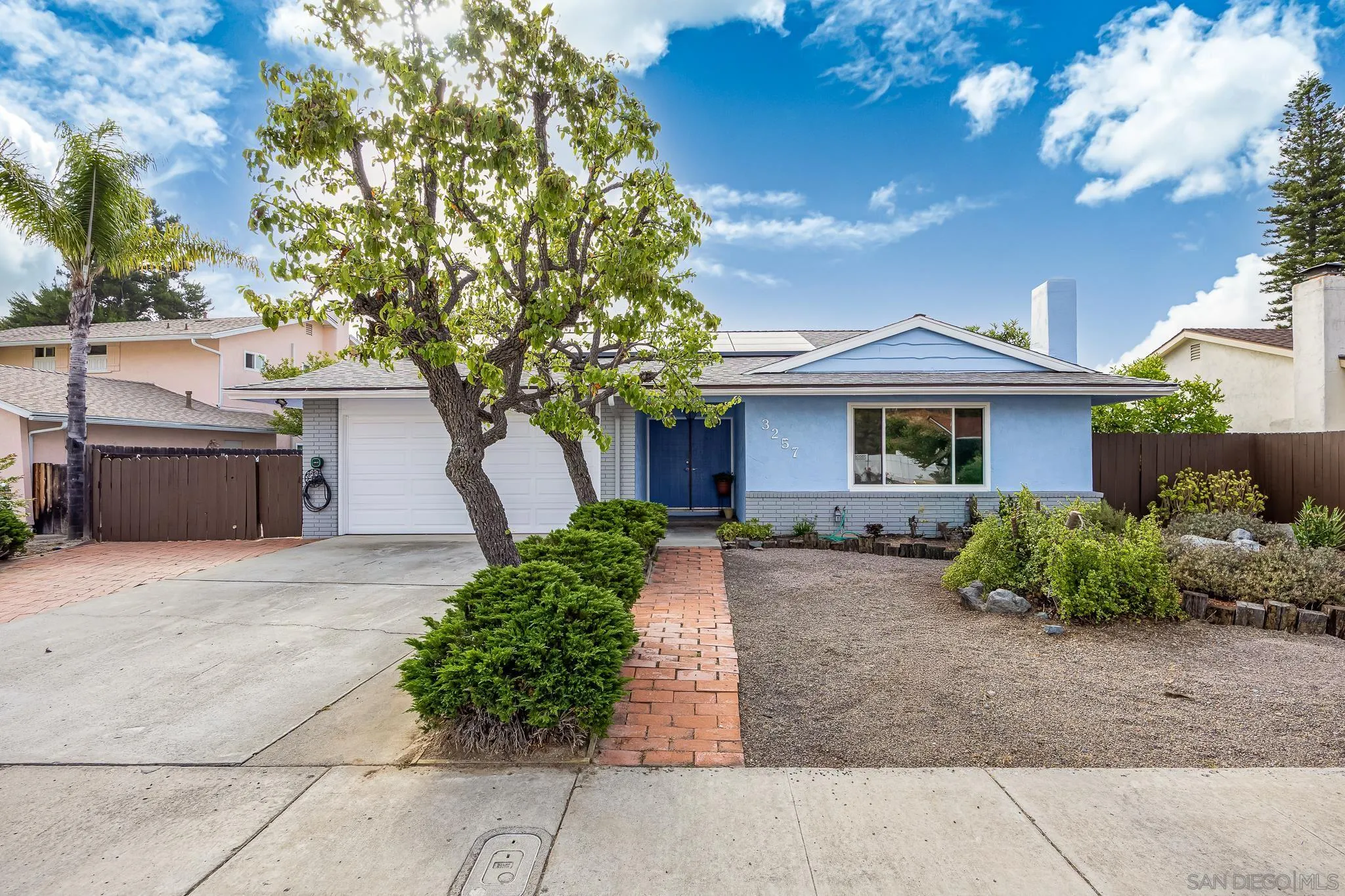 3257 Cristobal Way
