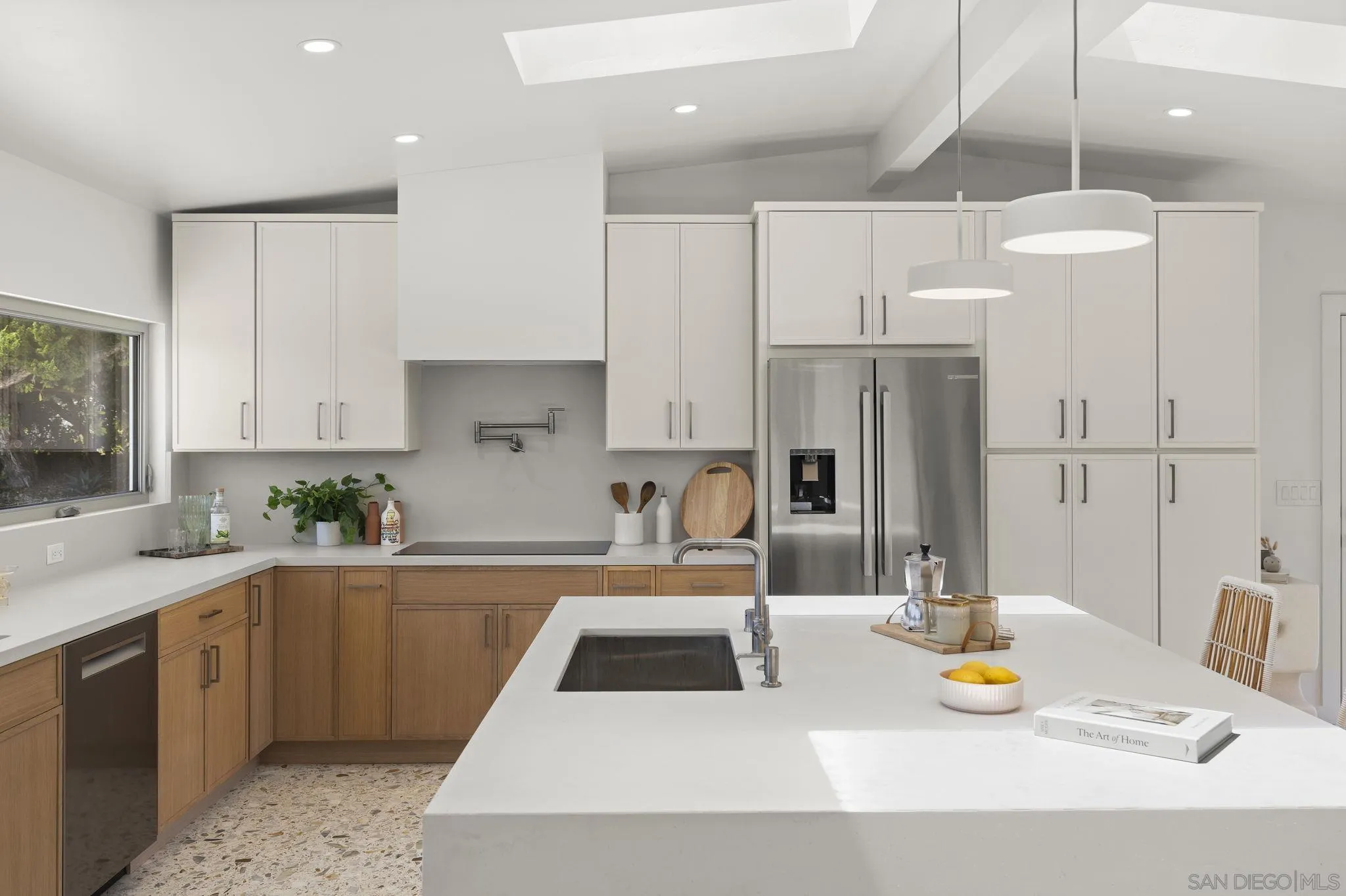 5851 Box Canyon