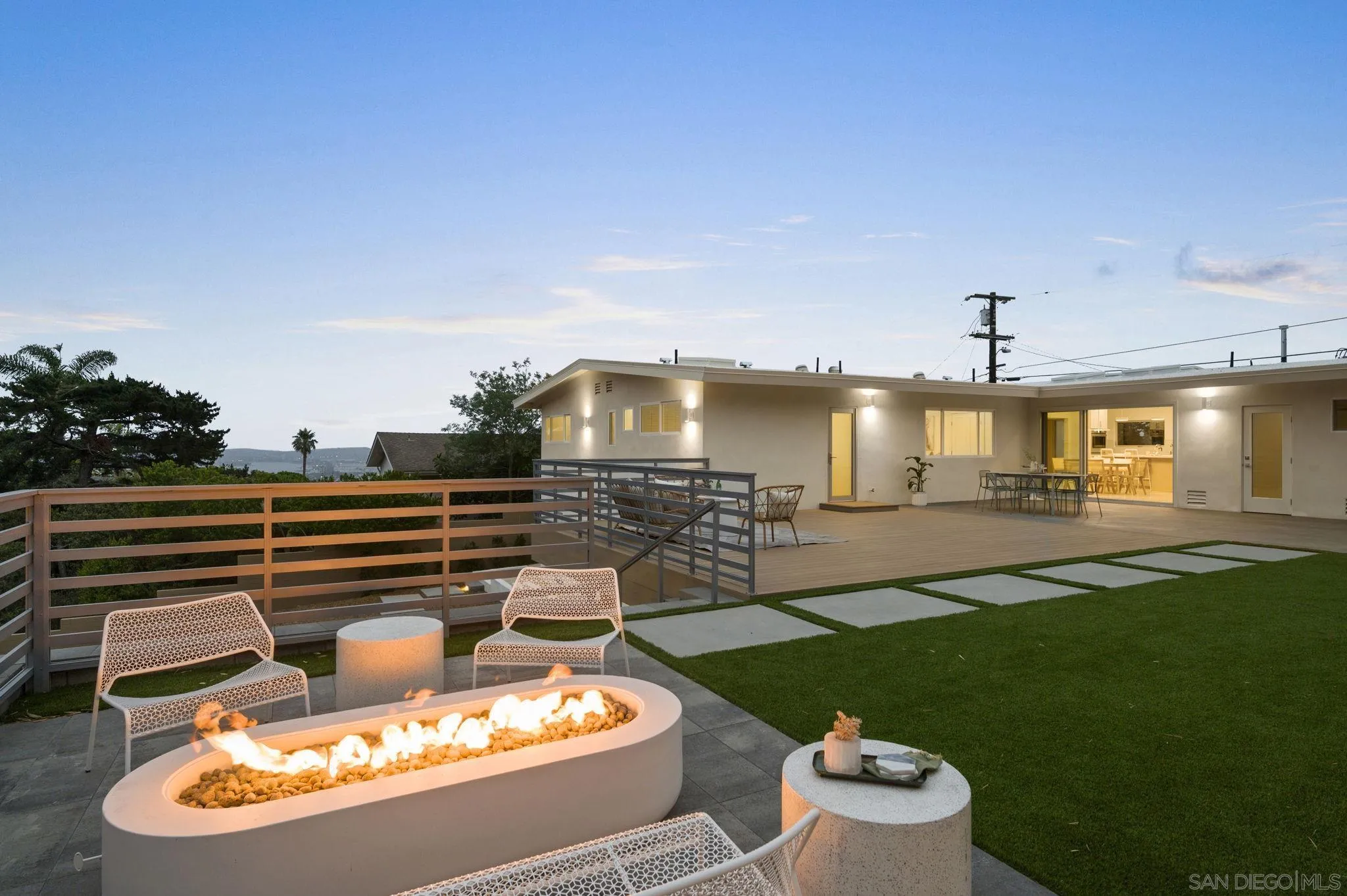 5851 Box Canyon