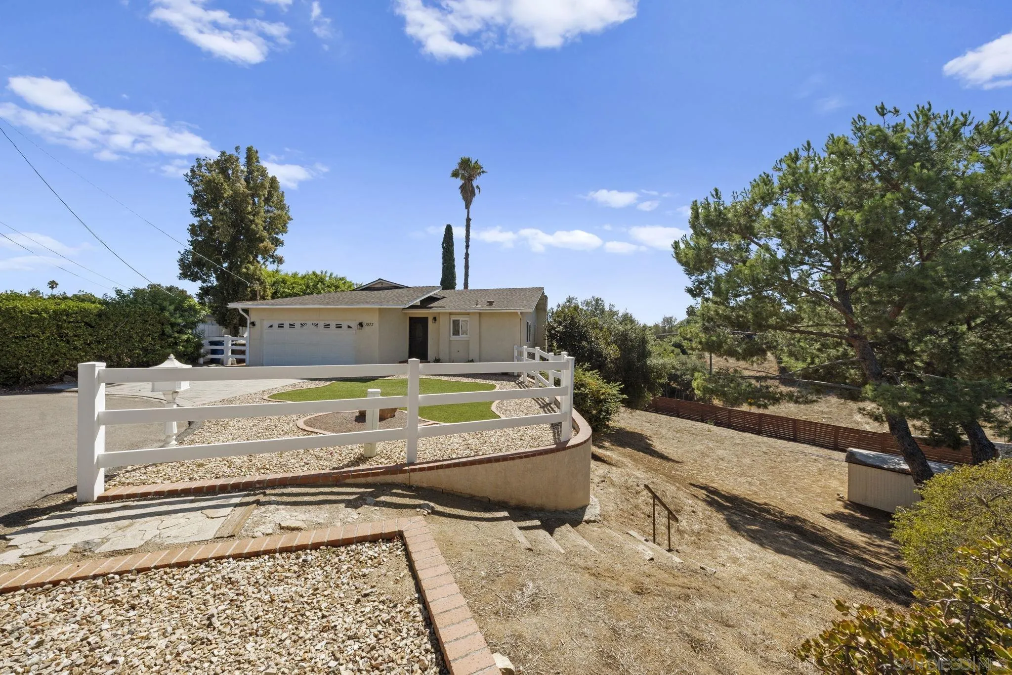 1973 Kinross Ct