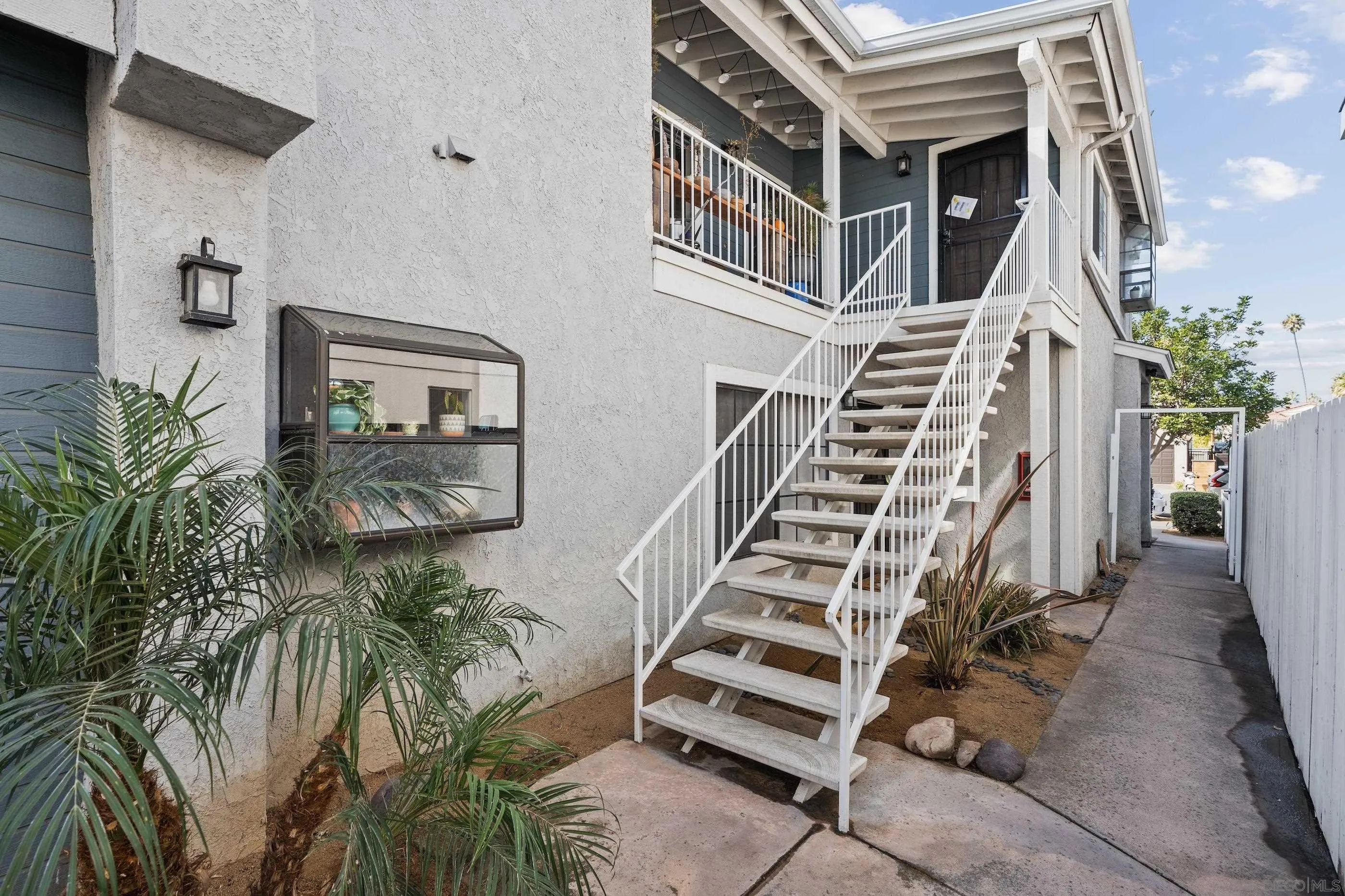 4475 Campus Ave Unit 5