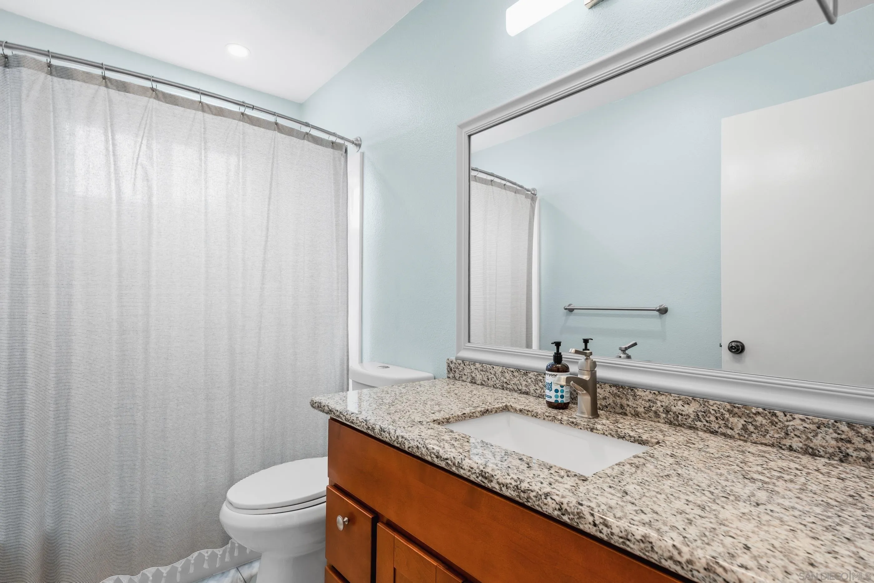 4475 Campus Ave Unit 5