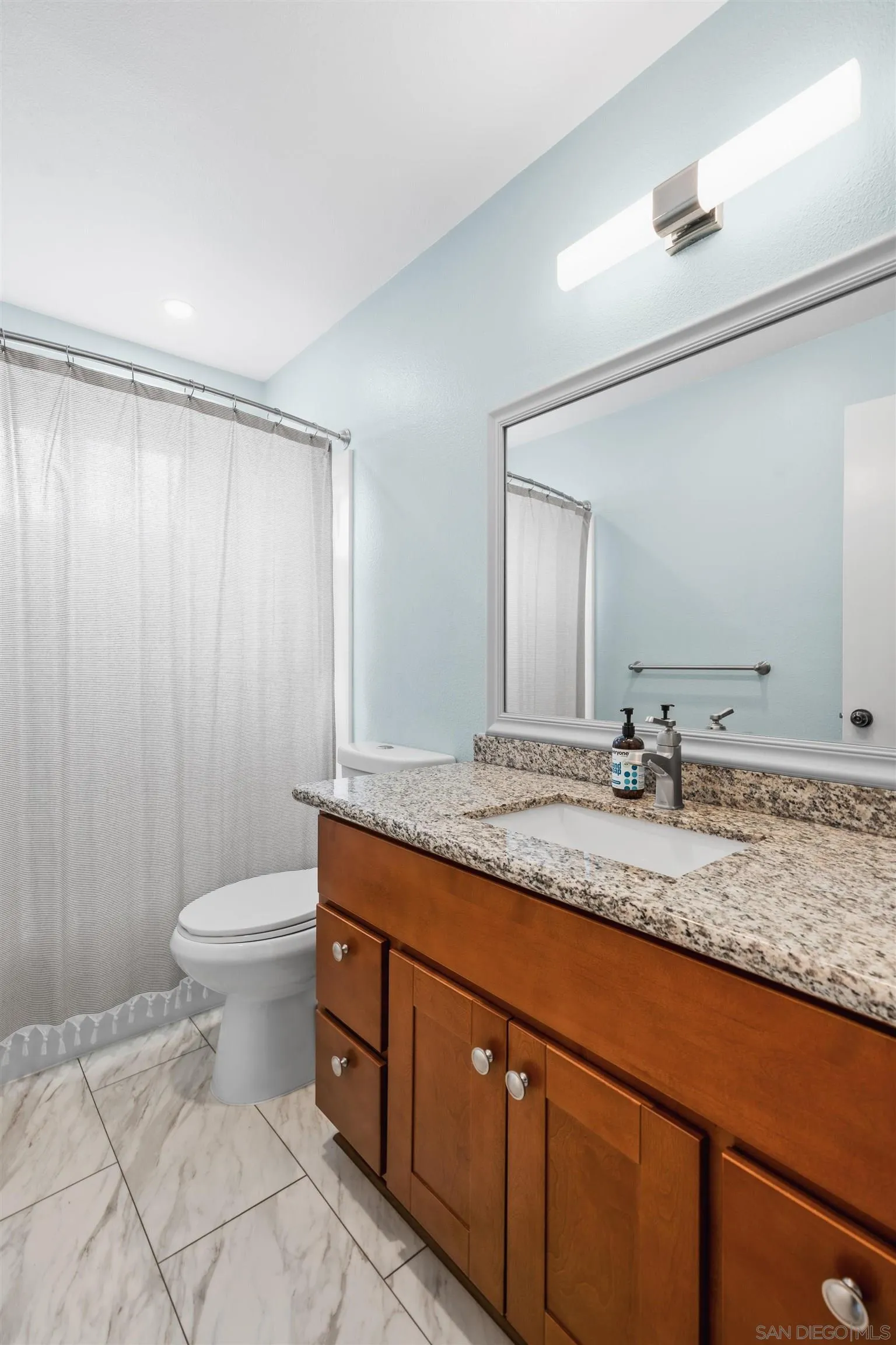 4475 Campus Ave Unit 5