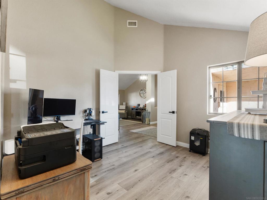 475 Summerhill Terrace