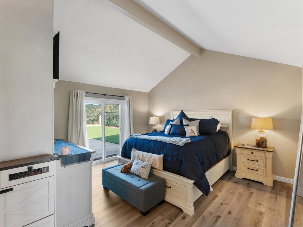 475 Summerhill Terrace