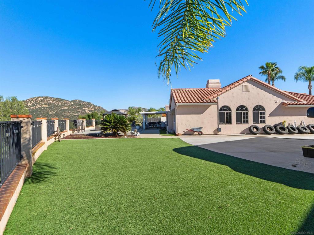 475 Summerhill Terrace