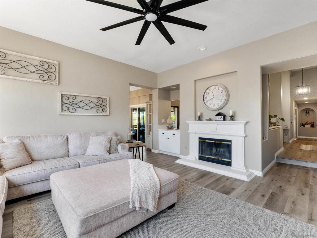 475 Summerhill Terrace