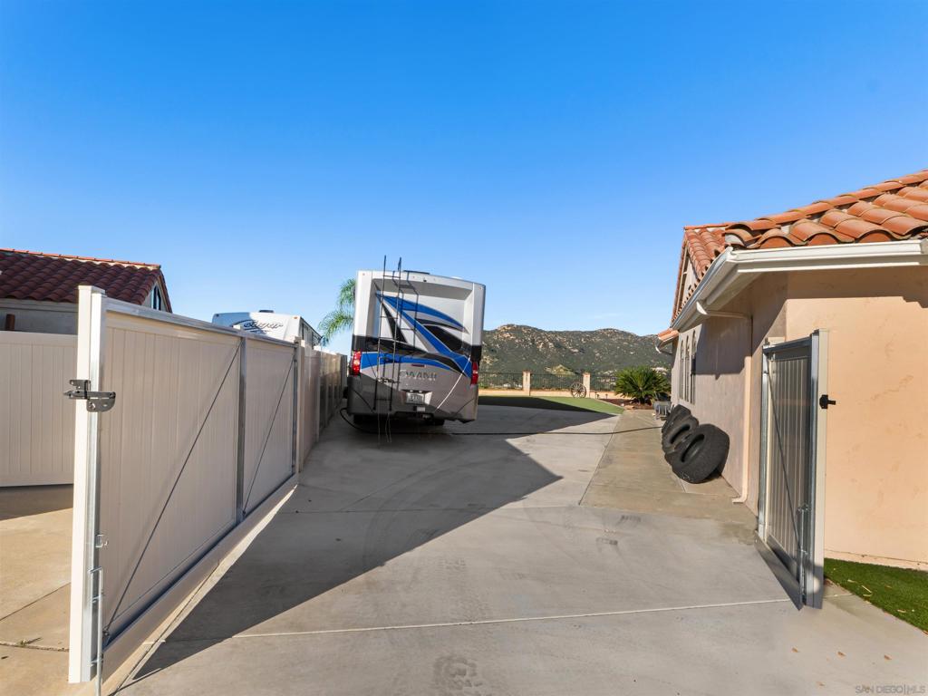 475 Summerhill Terrace