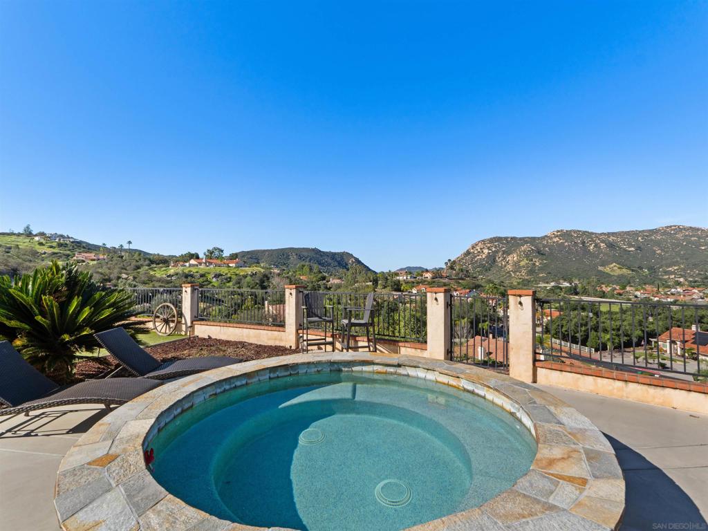 475 Summerhill Terrace