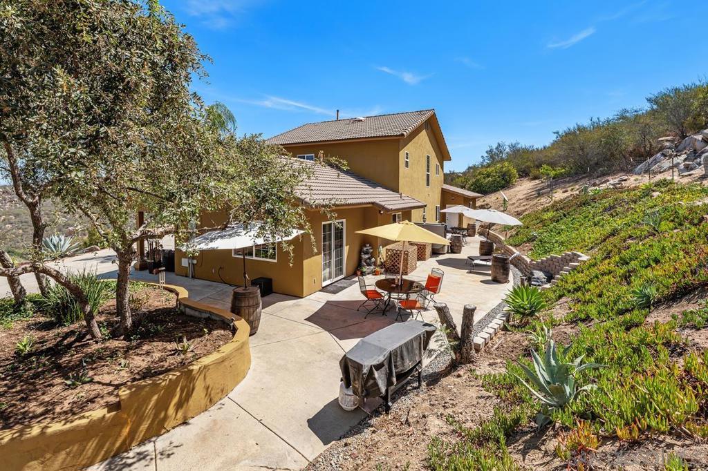 13044 Yerba Valley Way
