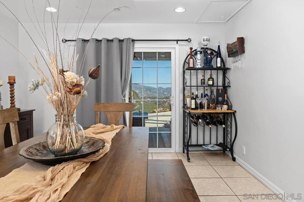 13044 Yerba Valley Way