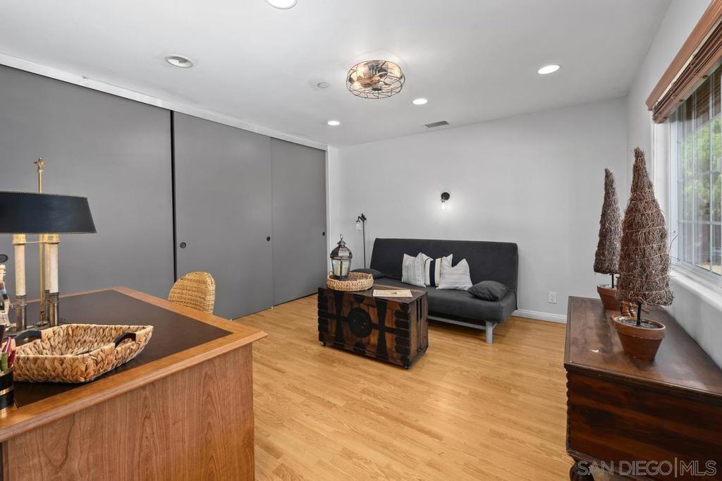 13044 Yerba Valley Way