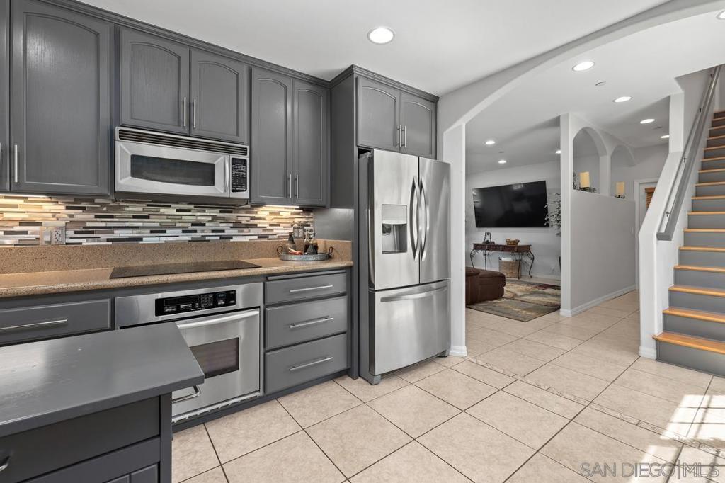 13044 Yerba Valley Way