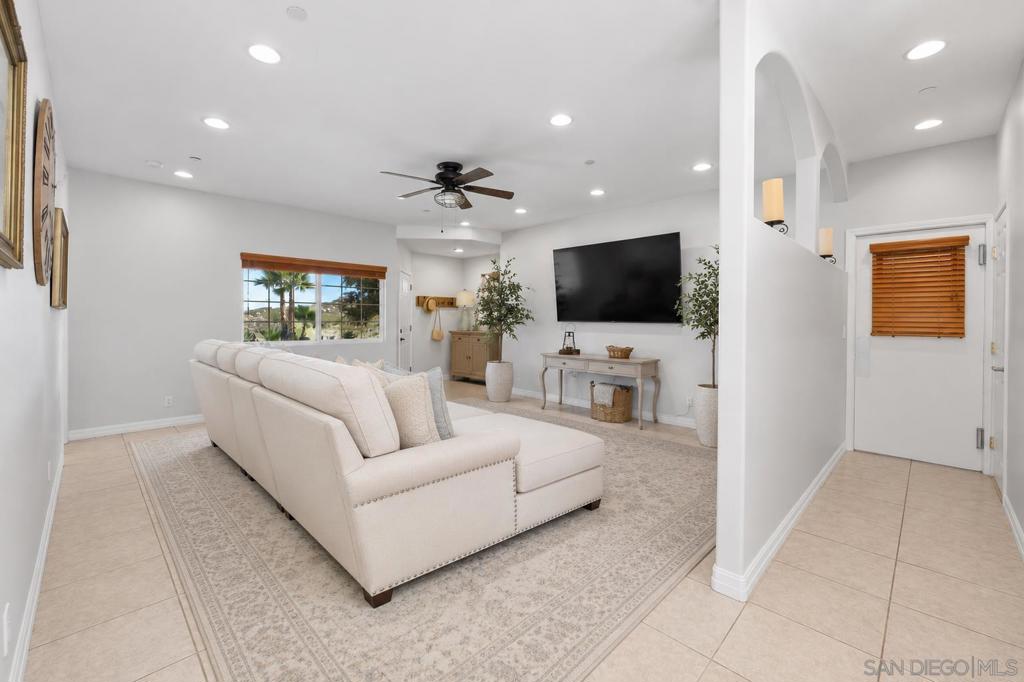 13044 Yerba Valley Way