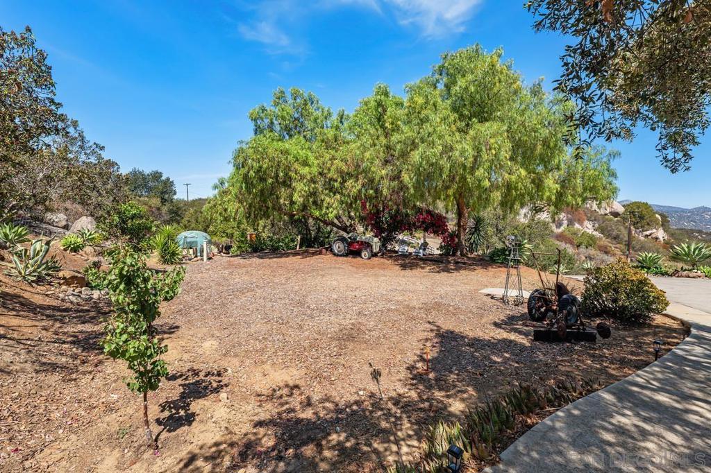 13044 Yerba Valley Way