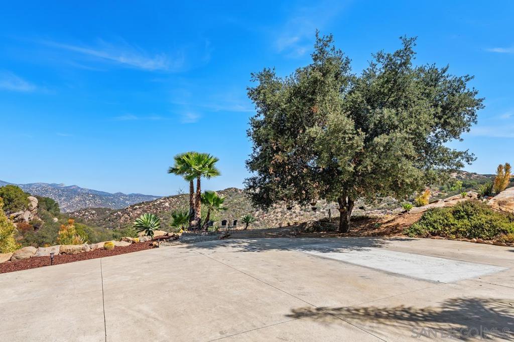13044 Yerba Valley Way