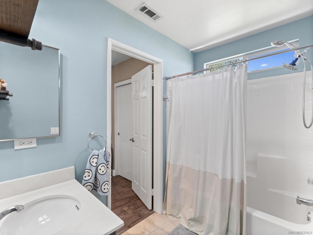 2925 Sunhaven Court