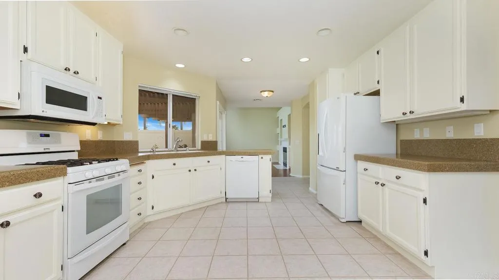 31807 Camino Rosales