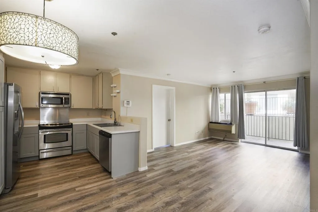 3775 Georgia Street # 301