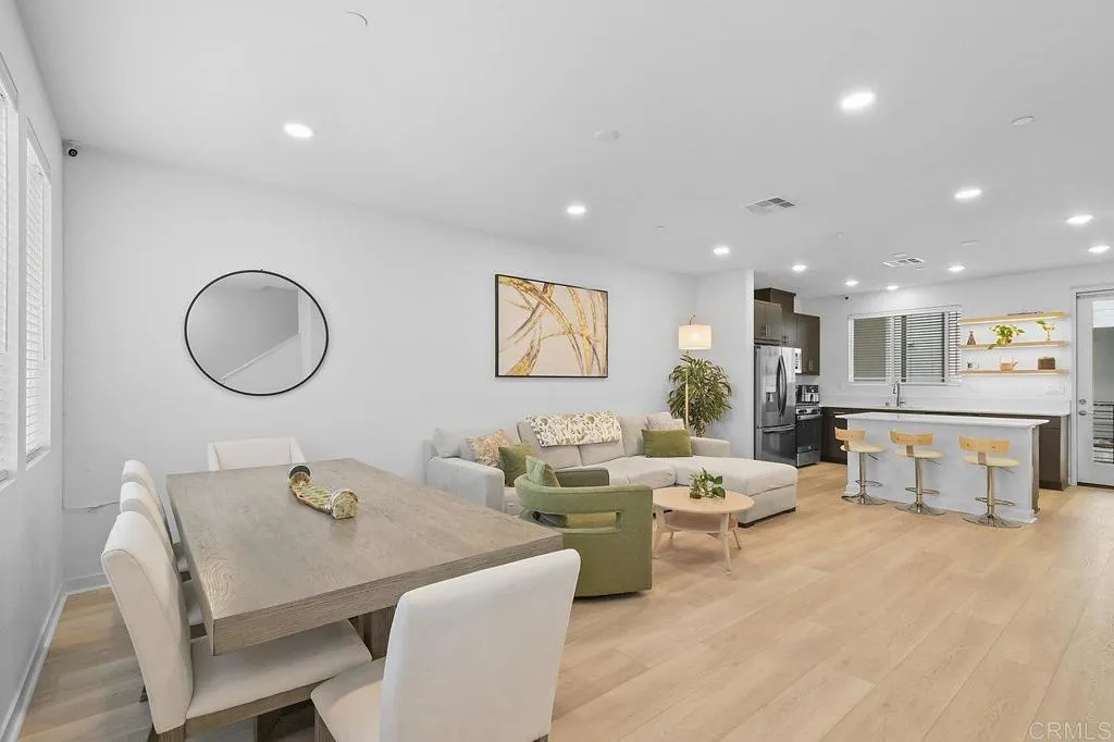 5480 Shorefront Dr. Unit #166