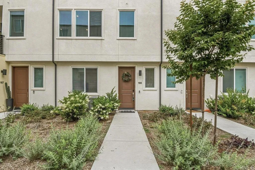 5480 Shorefront Dr. Unit #166