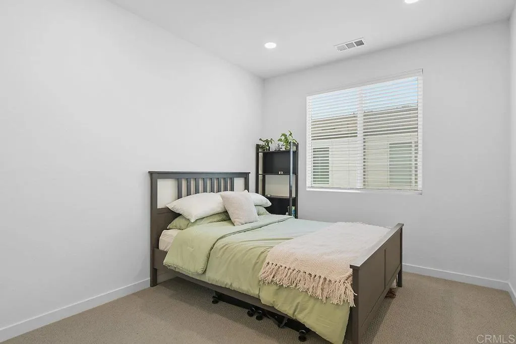 5480 Shorefront Dr. Unit #166