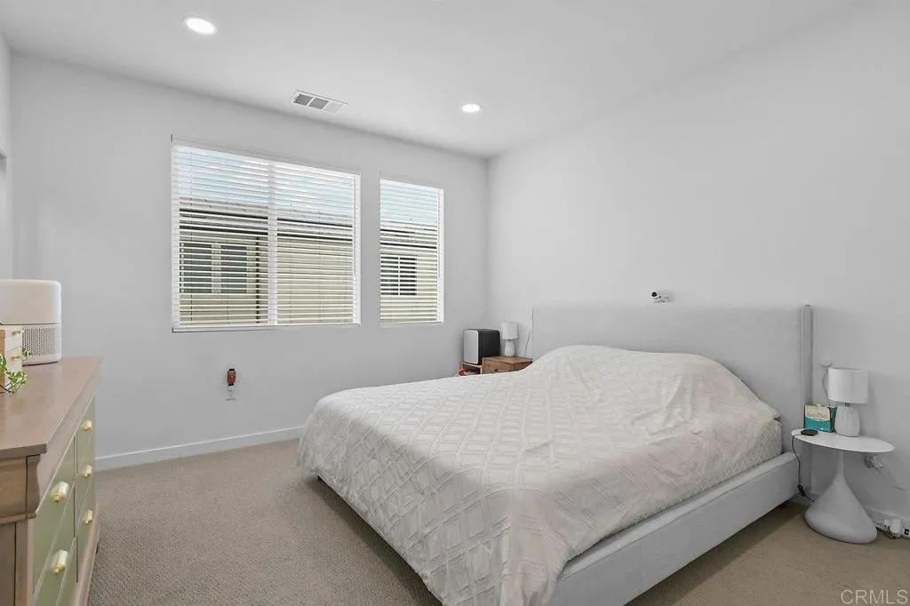 5480 Shorefront Dr. Unit #166